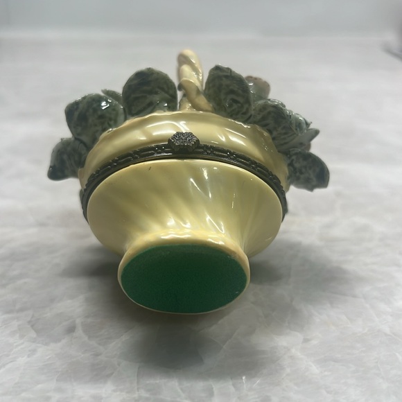 Vintage Miniature Basket Trinket Box Ks Collection Roses Porcelain - Picture 8 of 9